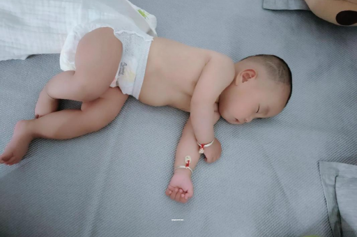 惠东宝宝高烧怎么处理